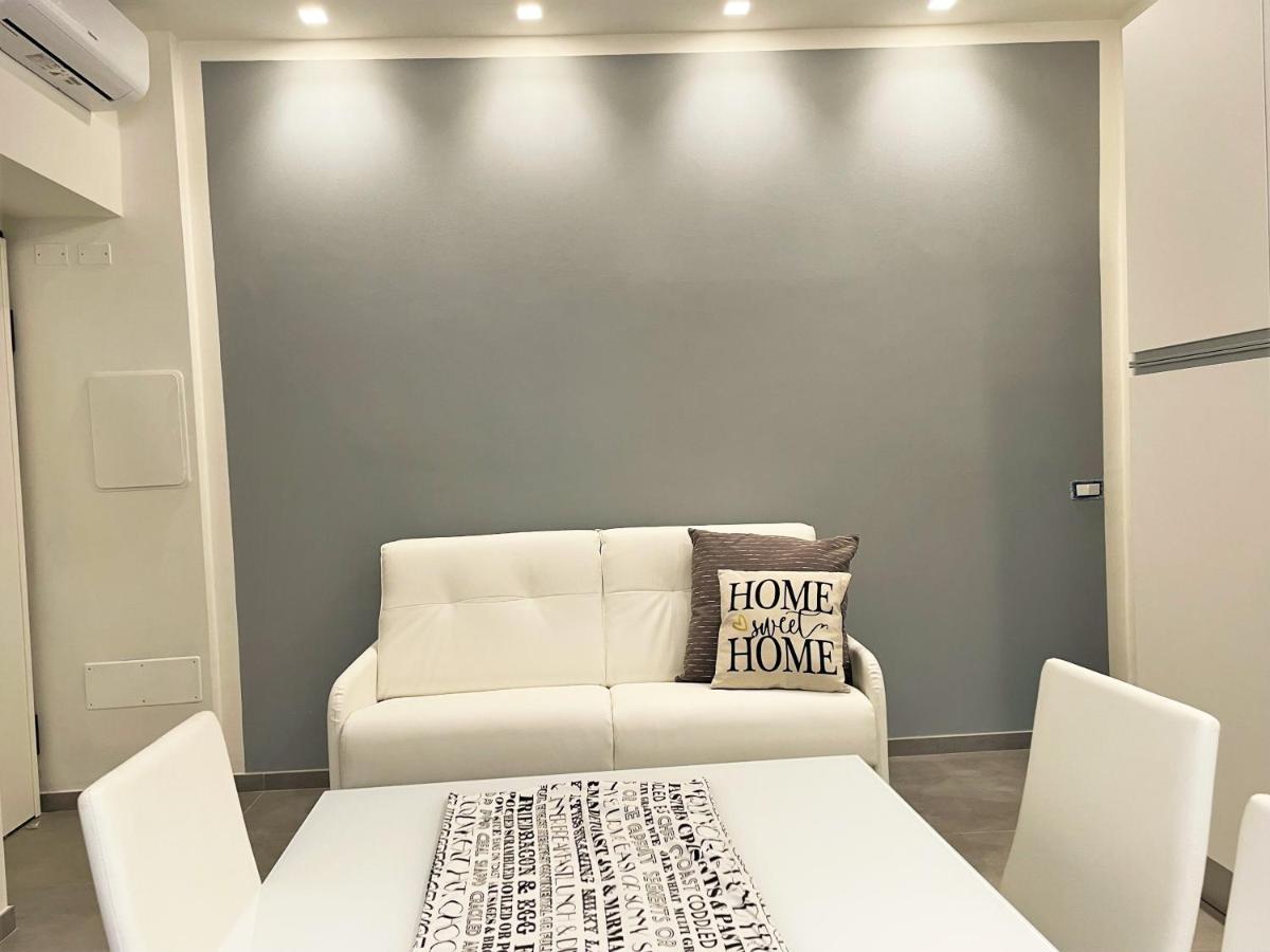 Acqua Azzurra Apartment ลาสเปเซีย ภายนอก รูปภาพ